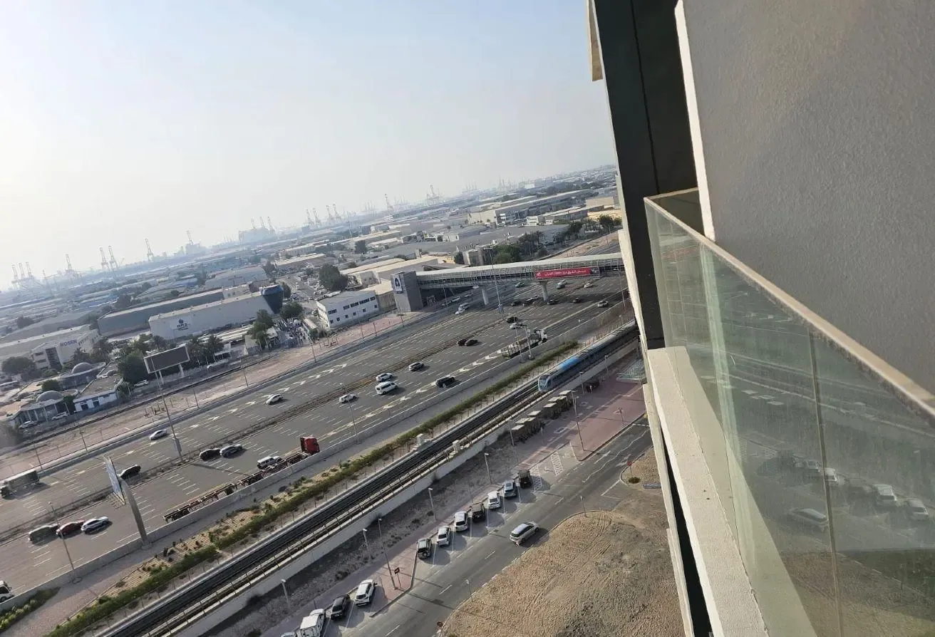 High-Floor Studio | Alexis Tower | Mixed City View