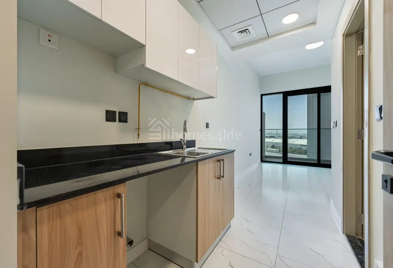 BRAND NEW  l READY TO MOVE  l NEAR METRO