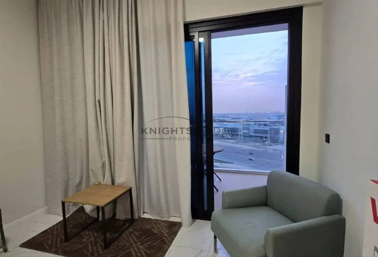 Fully Furnished | Close To Metro | Flexy Cheques