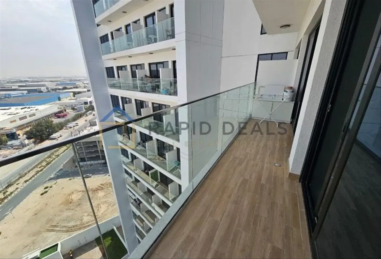 High-Floor 1BR Furnished Apartment - Near Metro