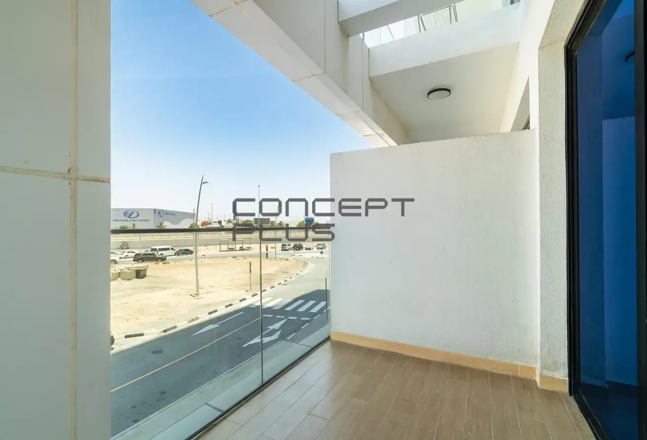 Smart Urban Living I Modern Style I Close to Metro