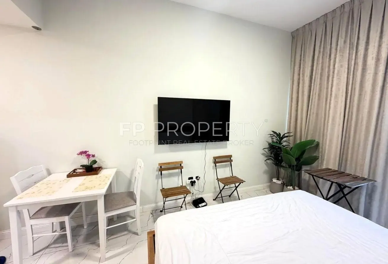 Close to Metro I Fully Furnished I Spacious