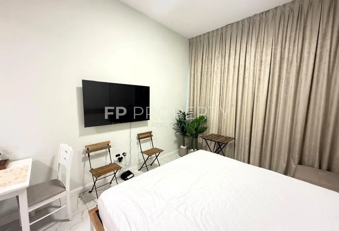 Close to Metro I Fully Furnished I Spacious