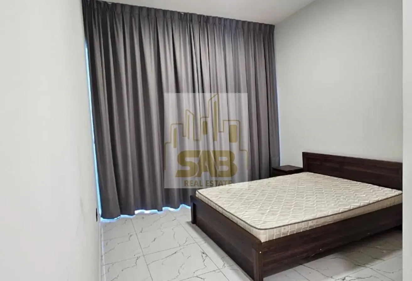 VACANT STUDIO | FURNISHED | PRIME LOCATION