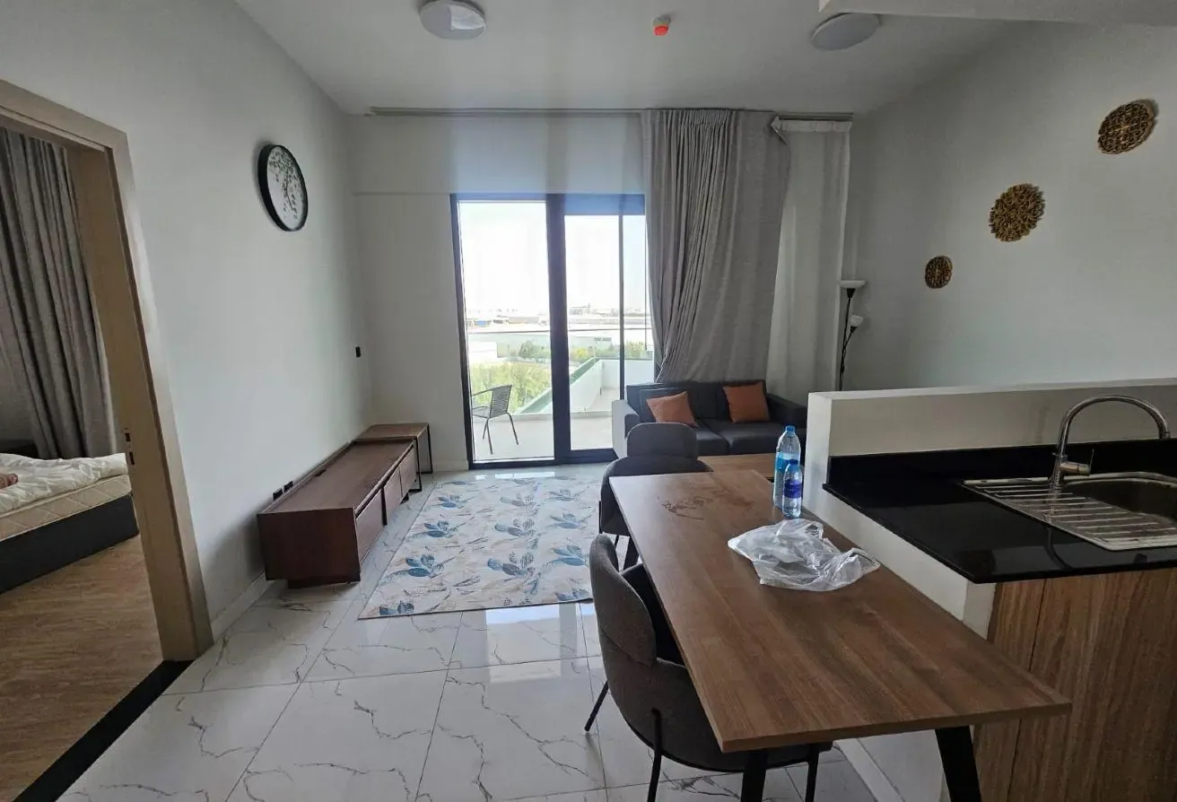 1BR Apartment | Vacant | Balcony View