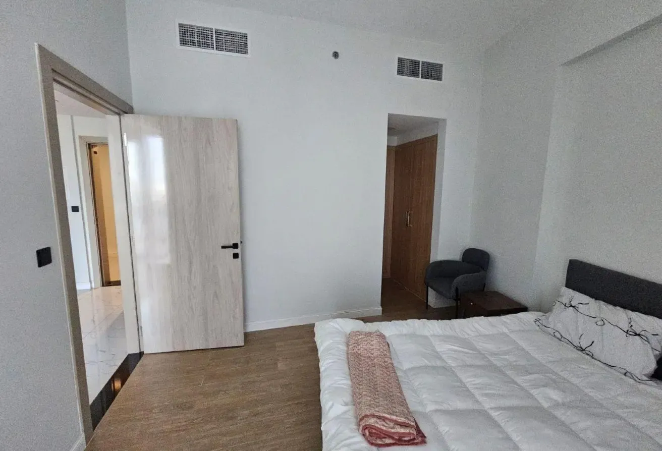 1BR Apartment | Vacant | Balcony View