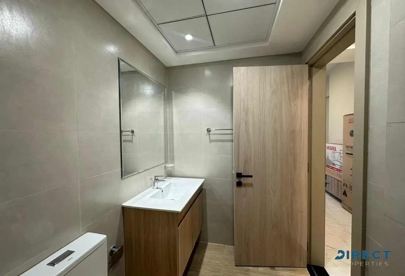 Furnished | Vacant NOW | Close to the Metro