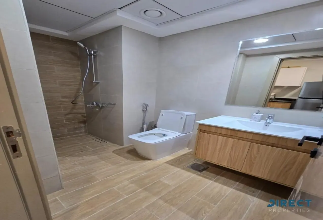 Furnished | Vacant NOW | Close to the Metro