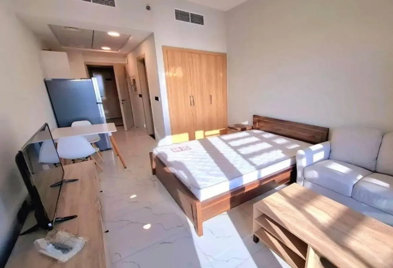 Fully Furnished Studio | High Floor | Balcony