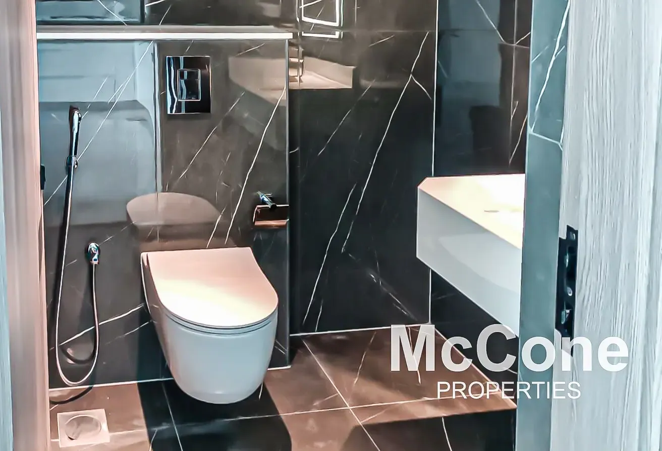 Brand New | Spacious | Private Pool