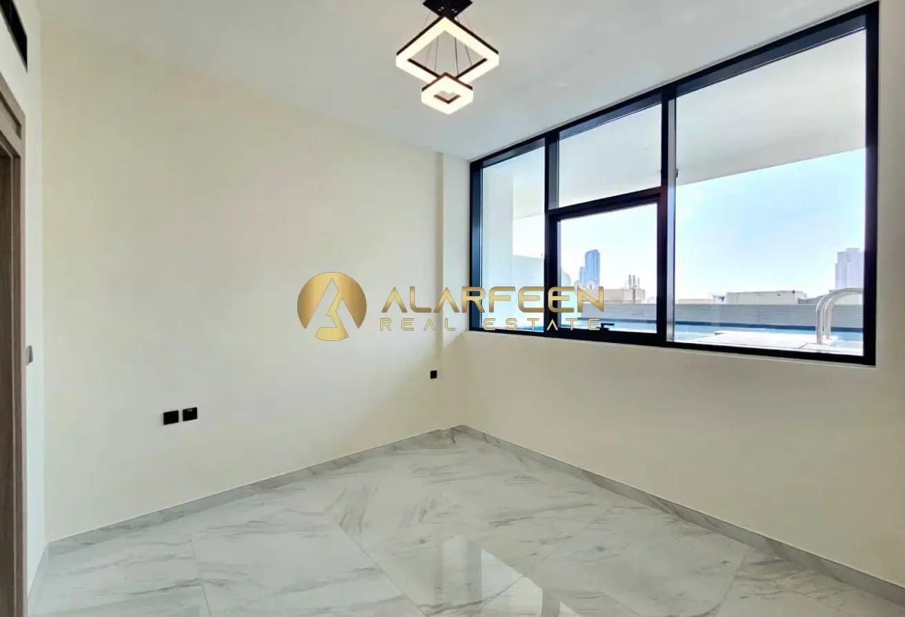 Private Pool |Fitted Kitchen | Be the First Tenant