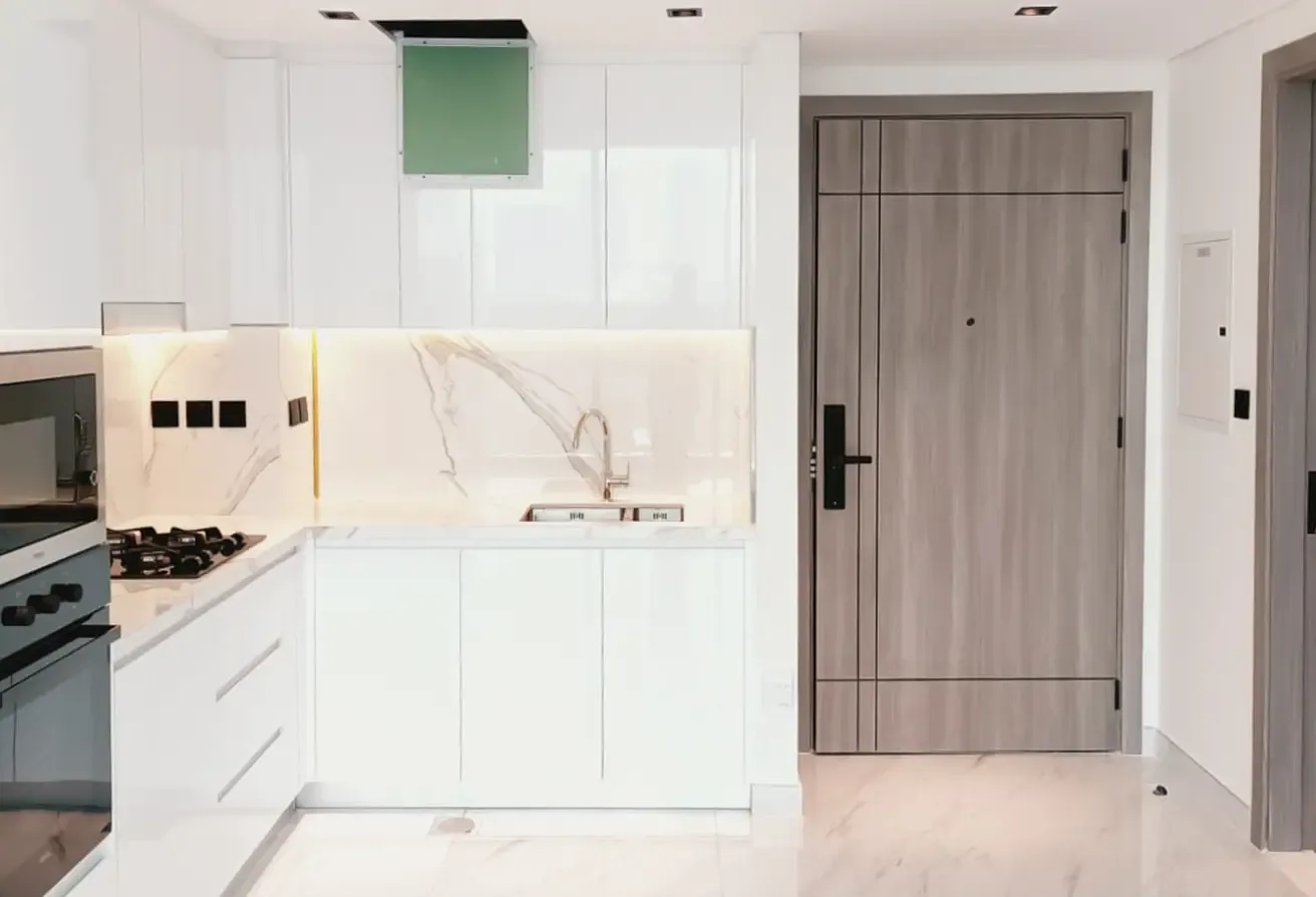 Spacious Bright | Modern | Brand New