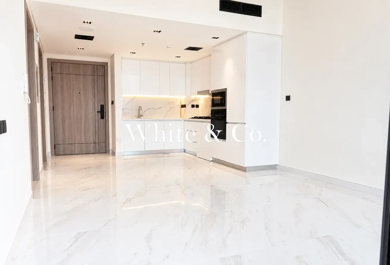 Luxury 1BR | Samana Miami | Private Pool