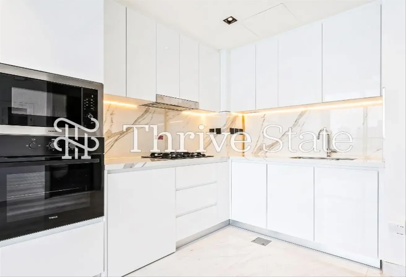 Brand New Luxury Living with Private Jacuzzi