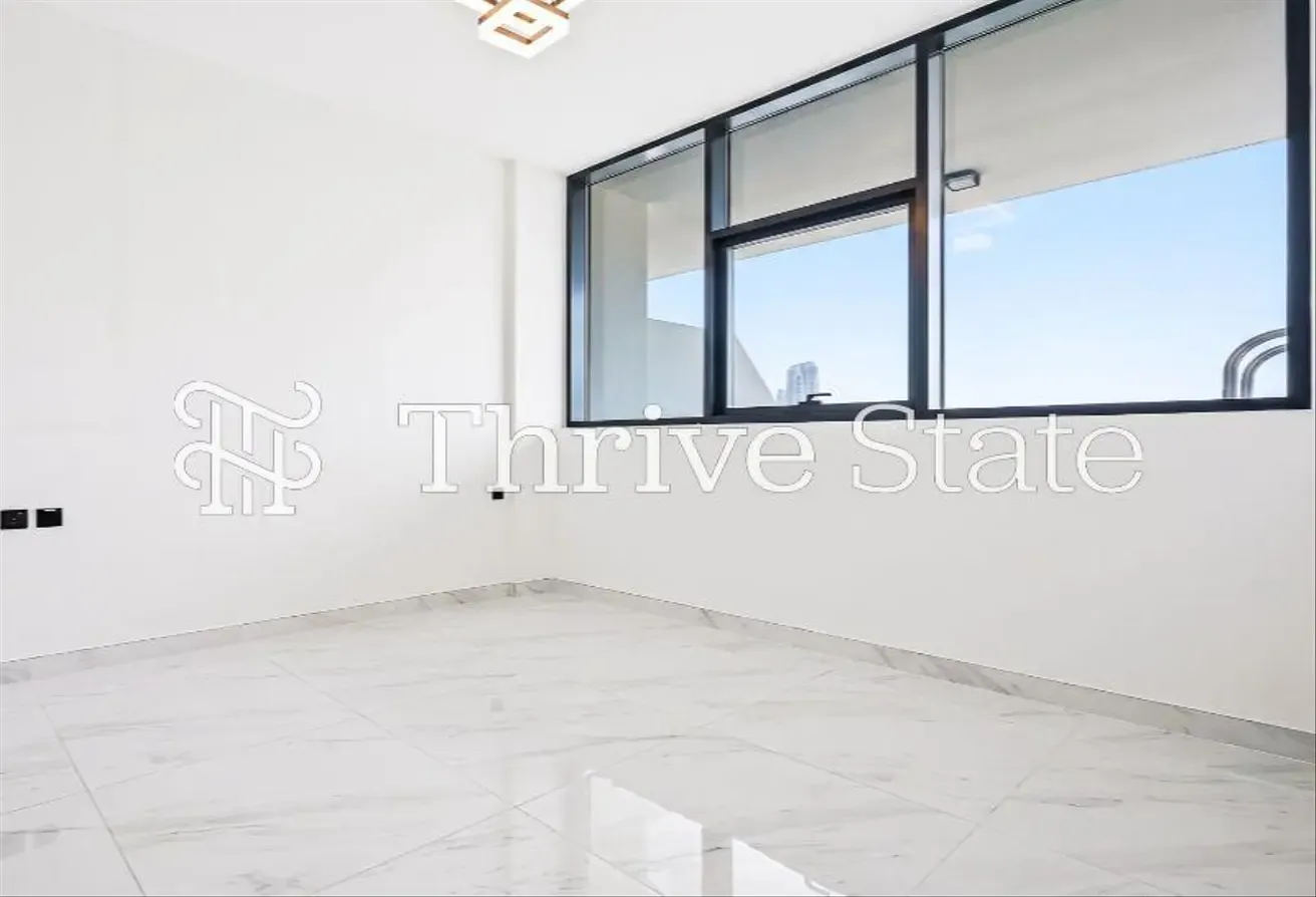 Brand New Luxury Living with Private Jacuzzi
