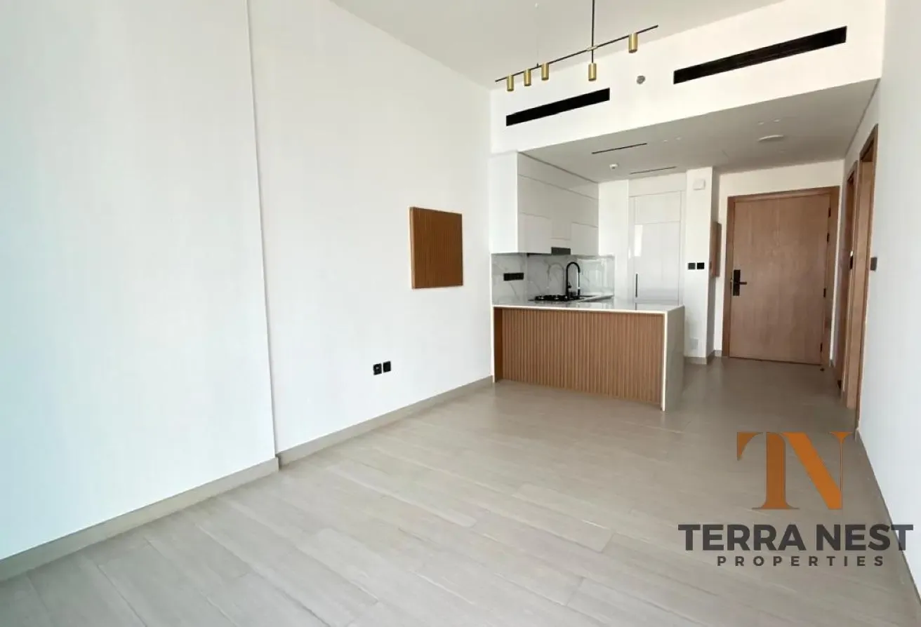 BRAND NEW | PRIVATE POOL | FITTED KITCHEN