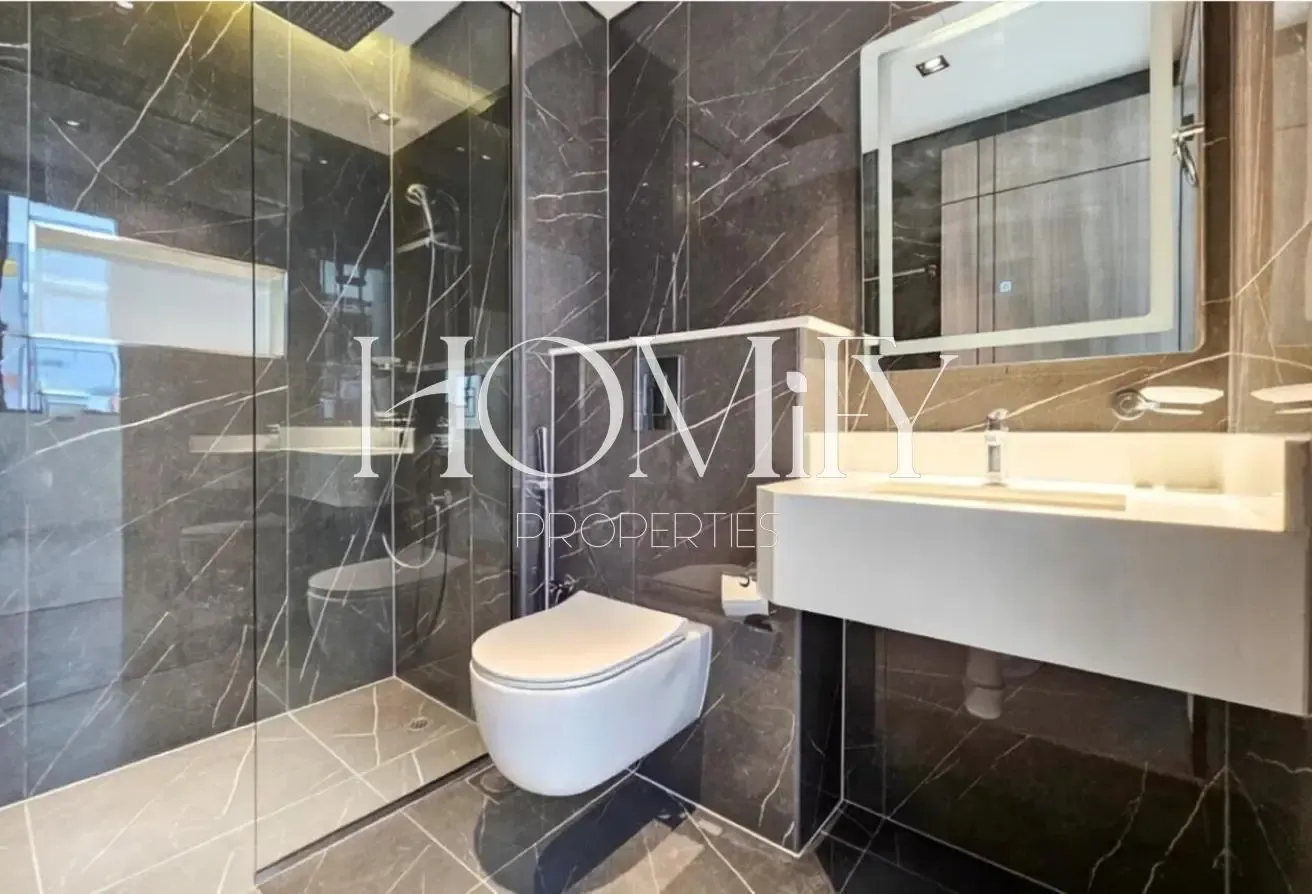 Good Location | Private Pool | Vacant