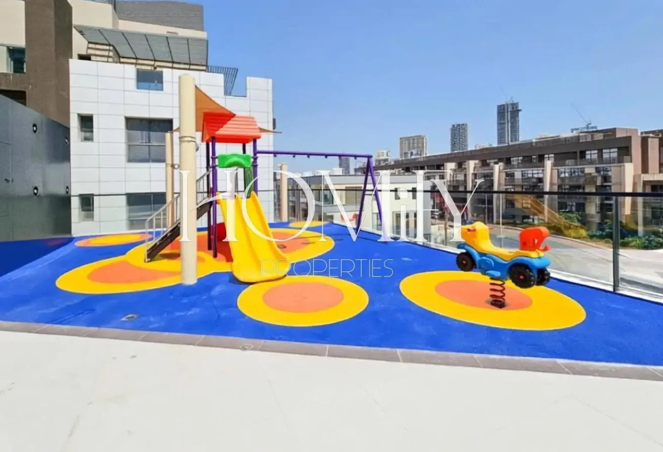 Good Location | Private Pool | Vacant