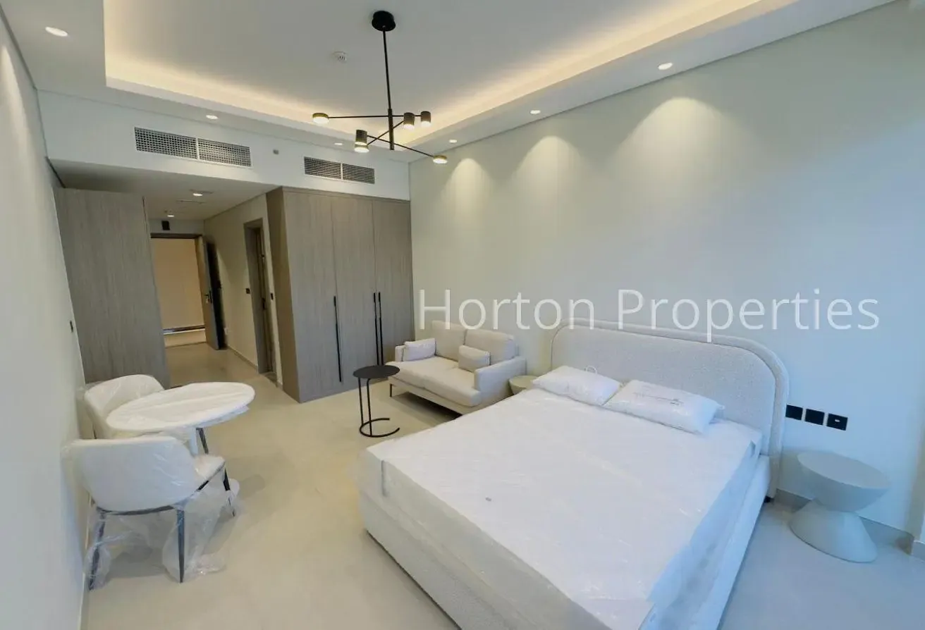 BRAND NEW | POOL VIEW | NEAR CIRCLE MALL
