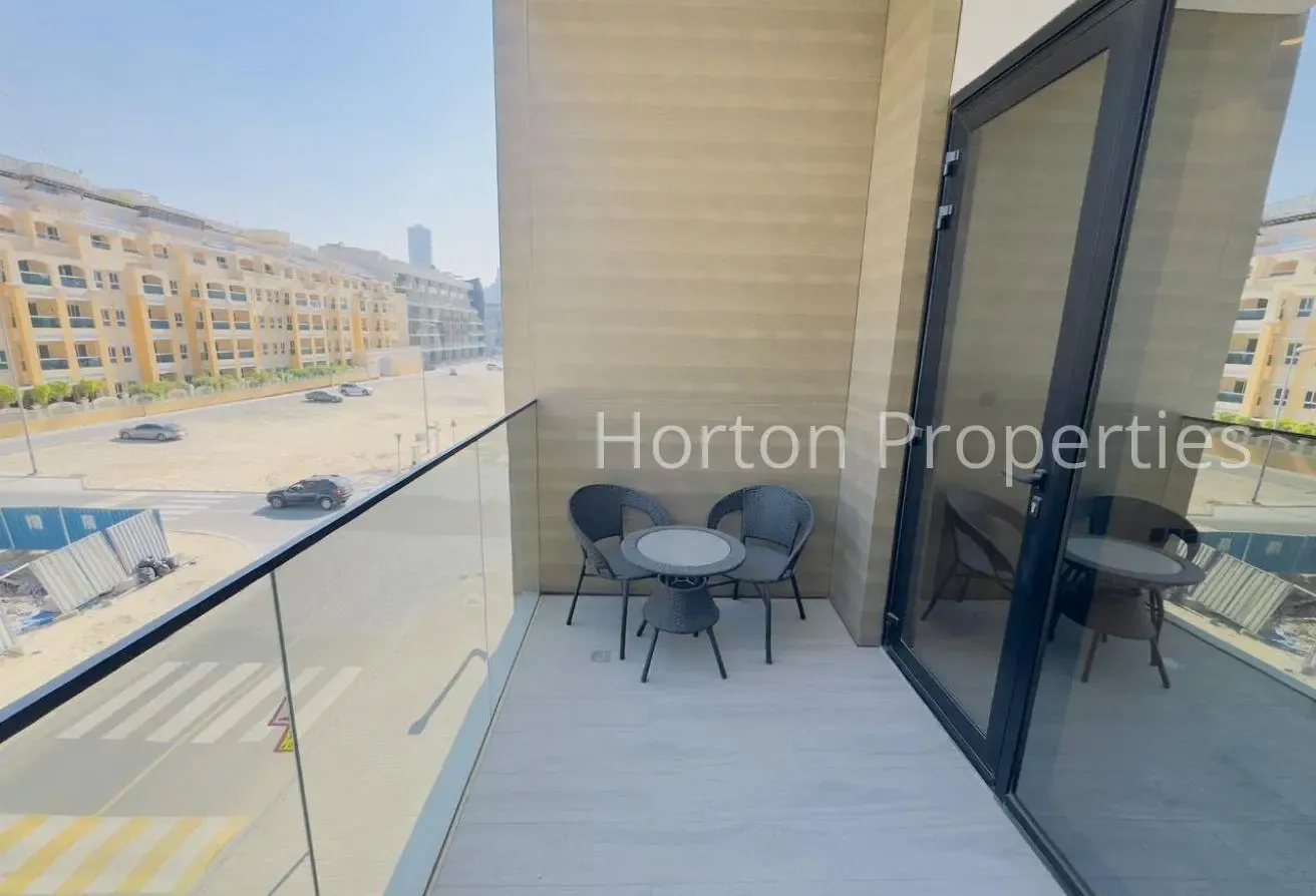 BRAND NEW | POOL VIEW | NEAR CIRCLE MALL