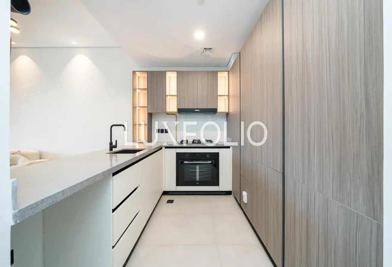 Corner Unit | Maid Room | Furnished