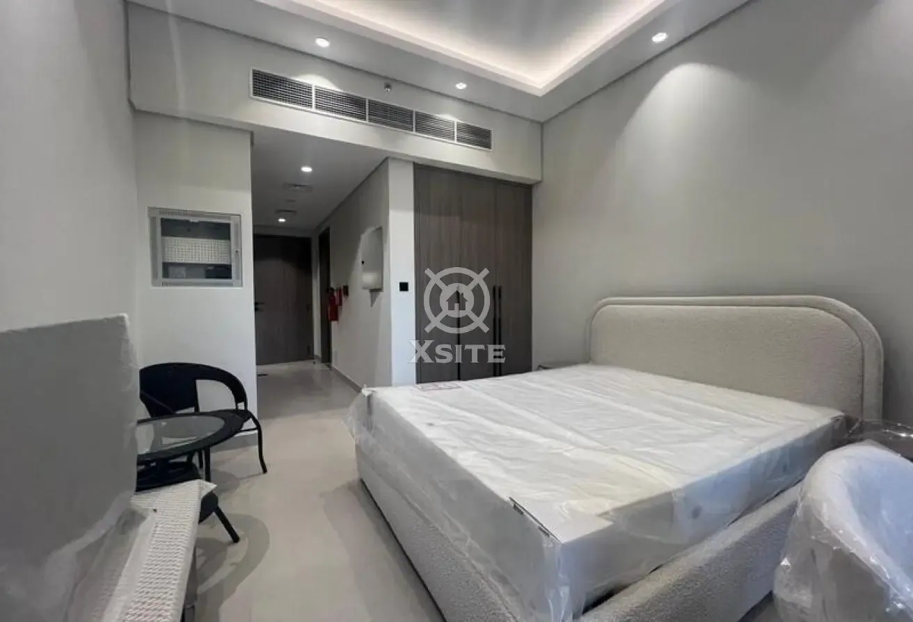 Elegant Living |Fully Furnished |Pool View