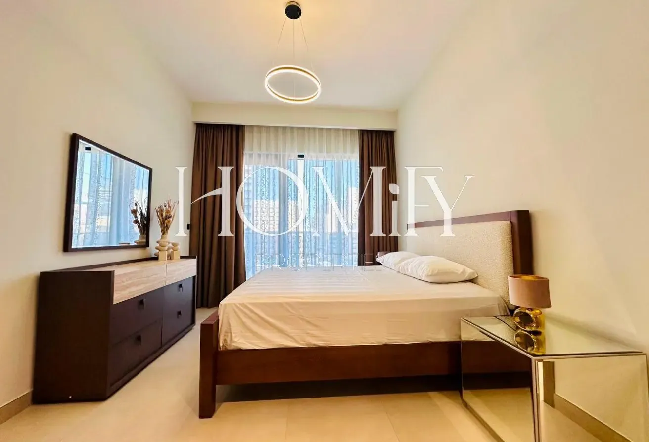 STUDY ROOM | FULLY FURNISHED | HIGH-END QUALITY