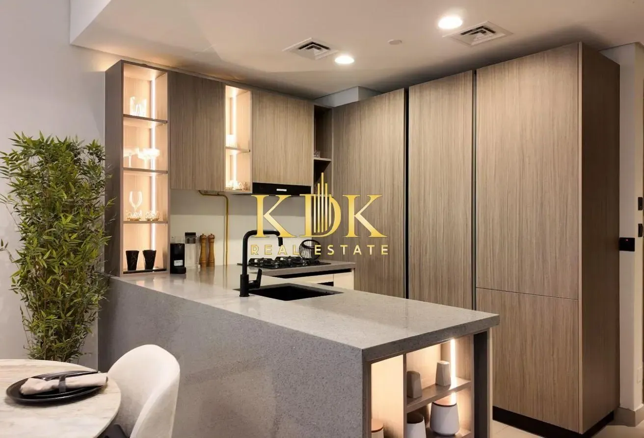 Furnished 1BR | Pool & City Views |