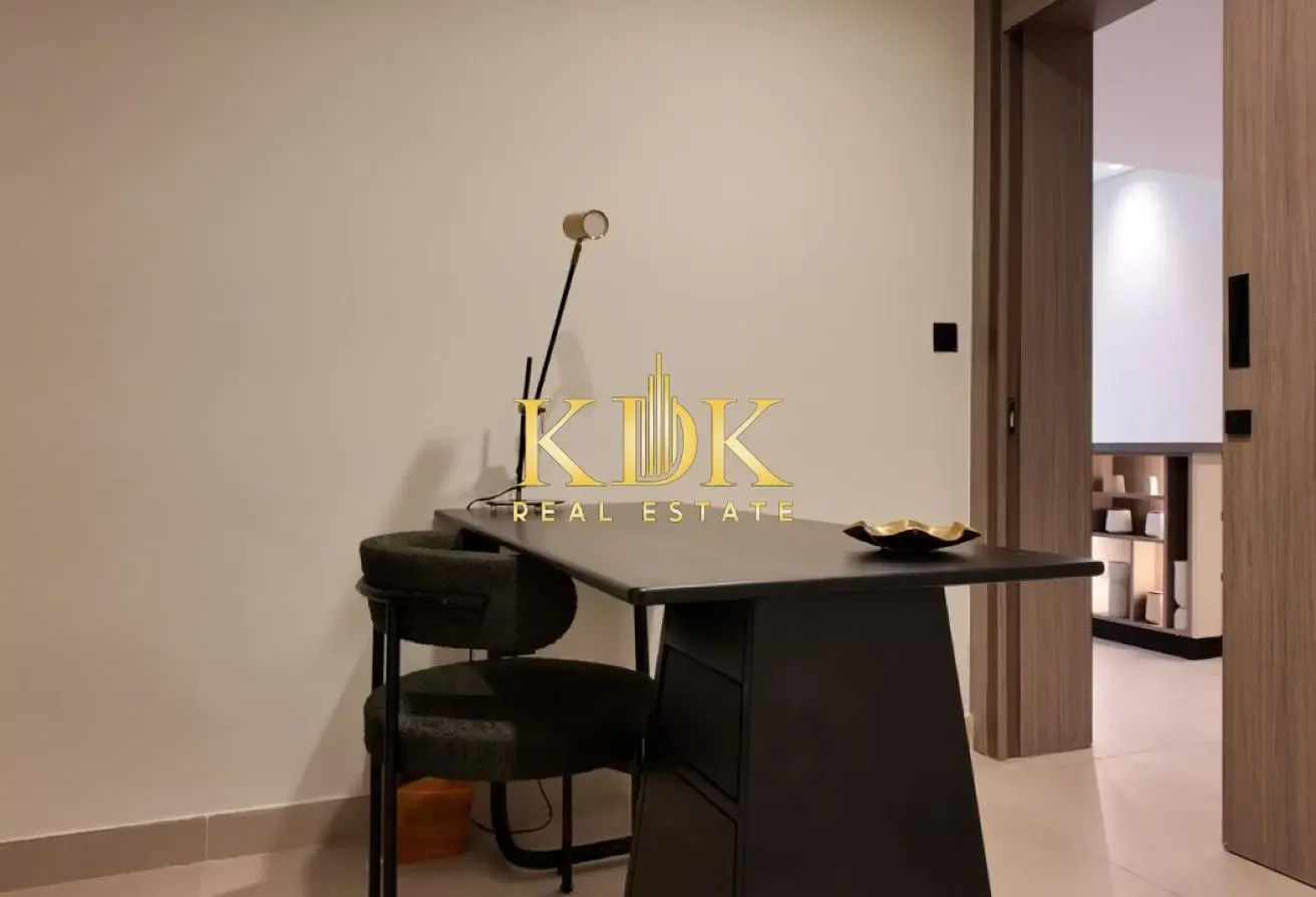 Furnished 1BR | Pool & City Views |