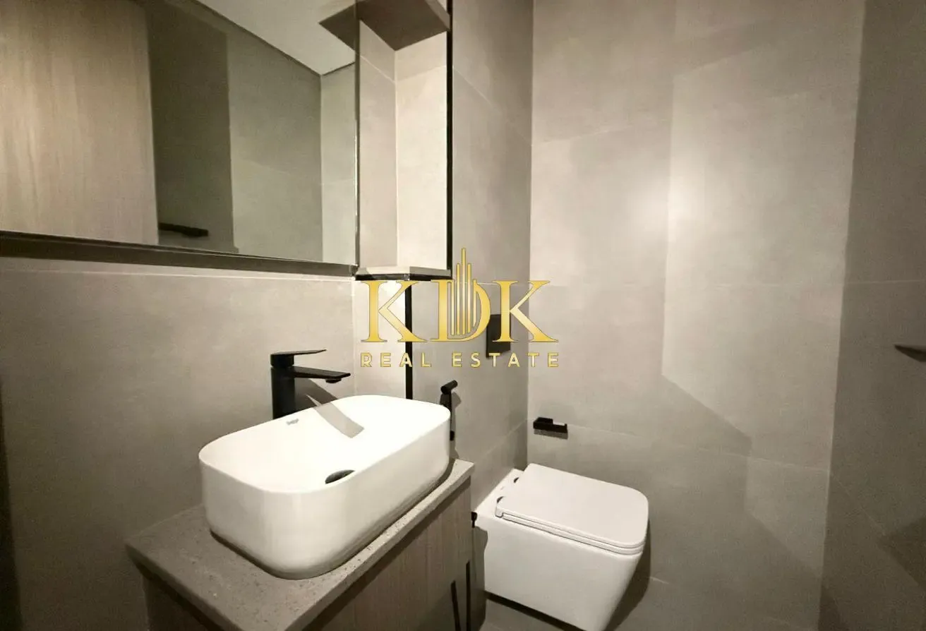 Furnished 1 BHK + Study | Fitted Kitchen| Move In