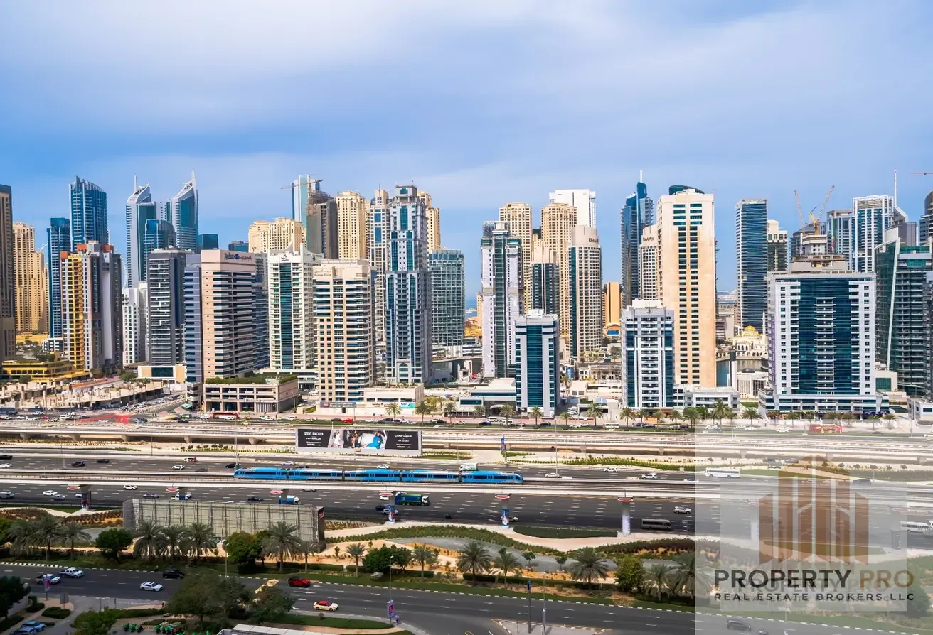 FULLY FURNISHED | NEAR TO METRO |