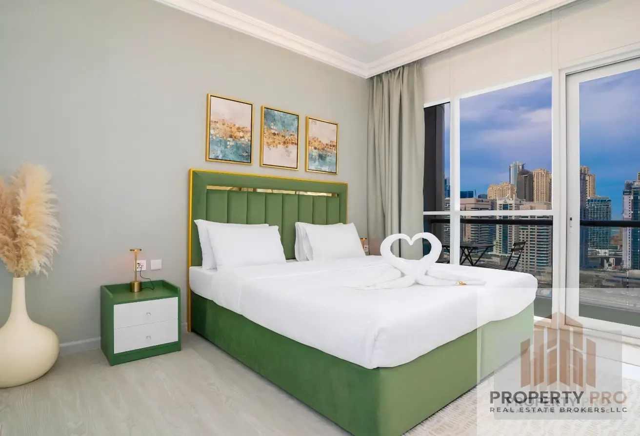 FULLY FURNISHED | NEAR TO METRO |