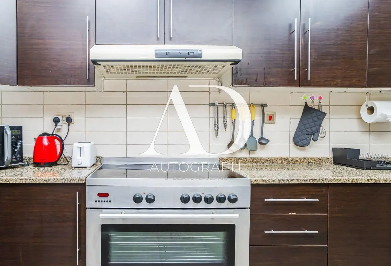 Upgraded | On High Floor | Fully Furnished