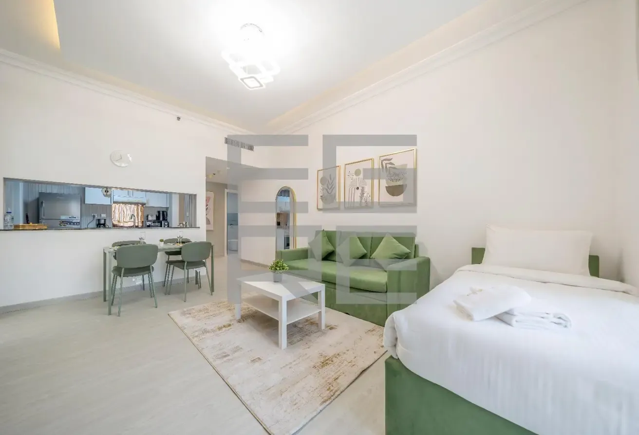 Spacious Fully Furnished 1BR | Canal View