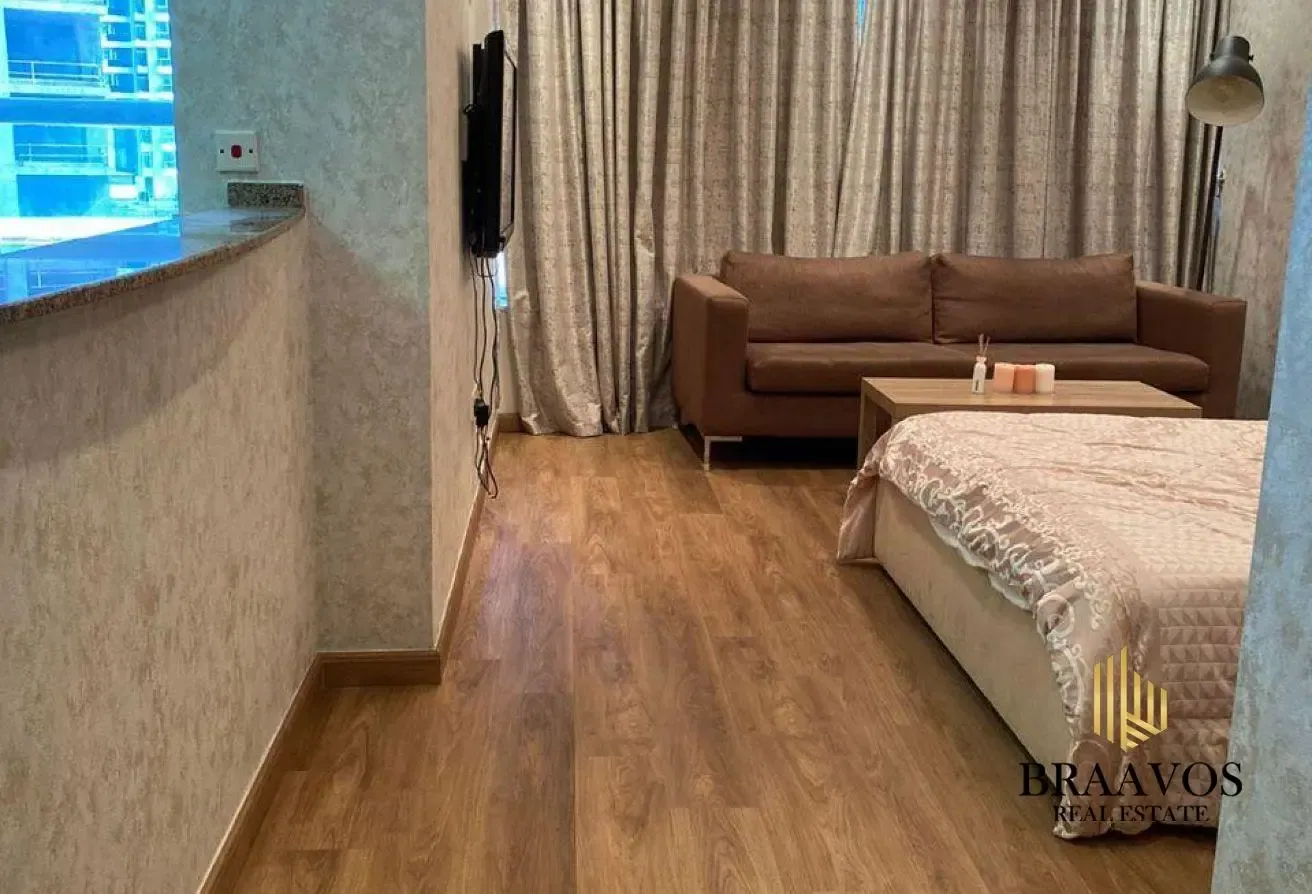 SPACIOUS | LOWER FLOOR | FURNISHED | NEAR METRO