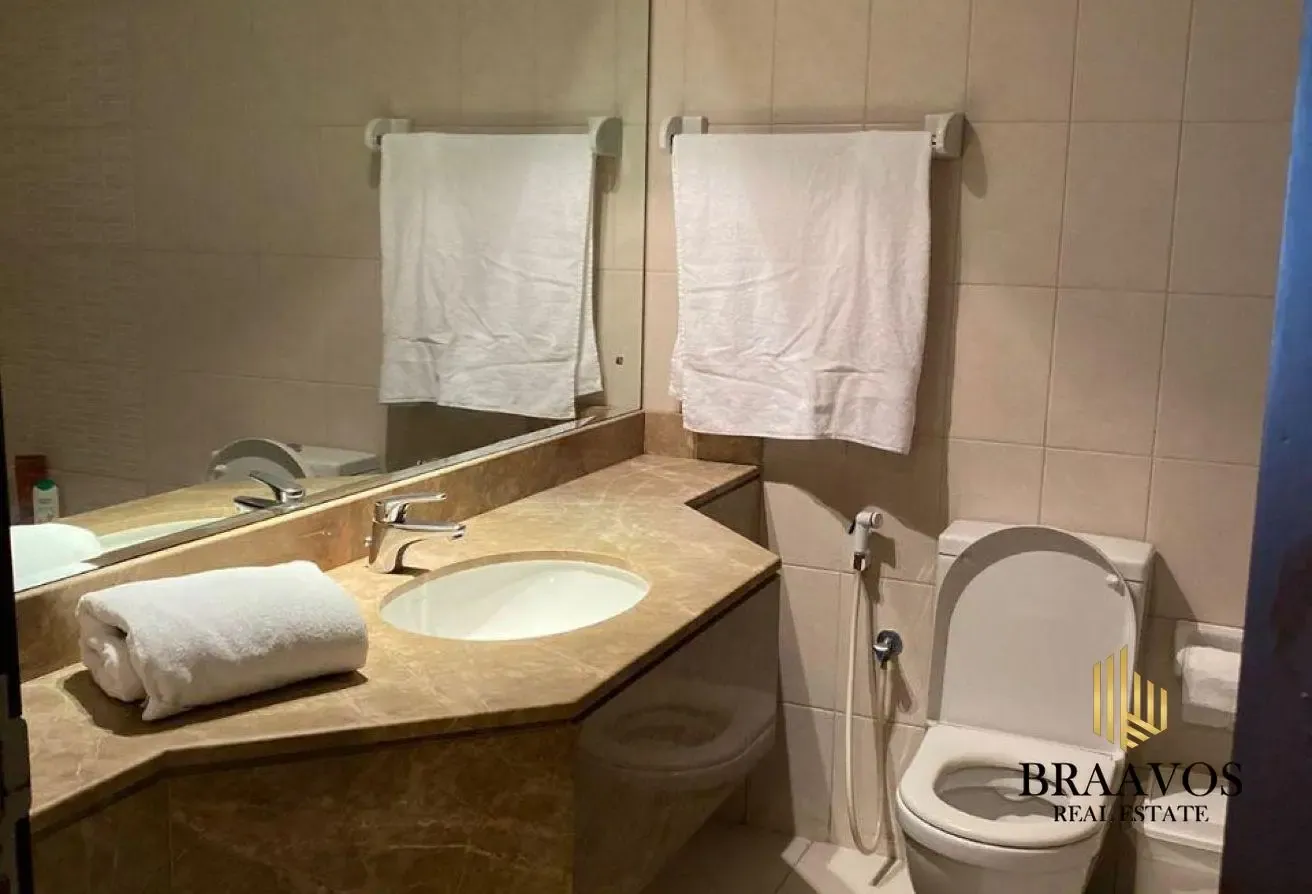 SPACIOUS | LOWER FLOOR | FURNISHED | NEAR METRO