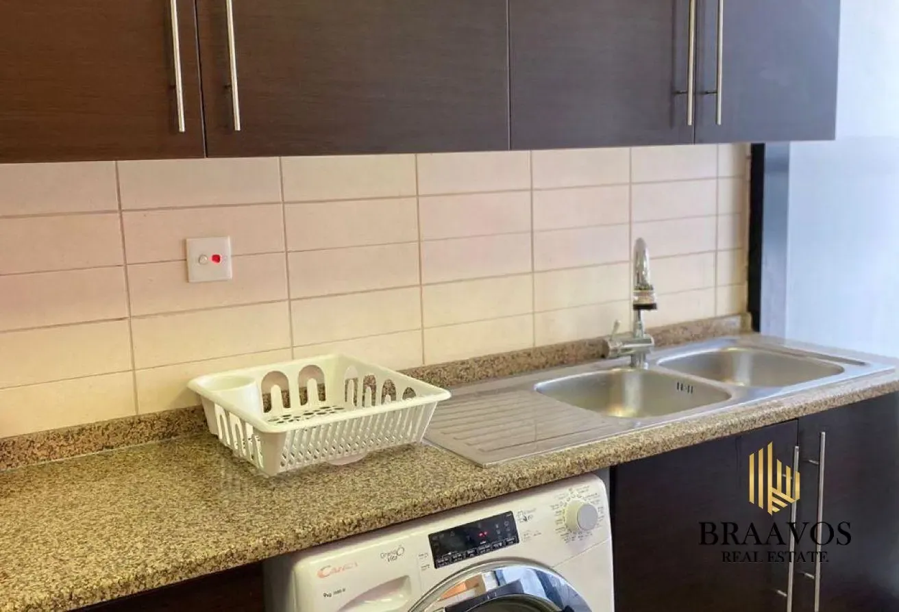 SPACIOUS | LOWER FLOOR | FURNISHED | NEAR METRO