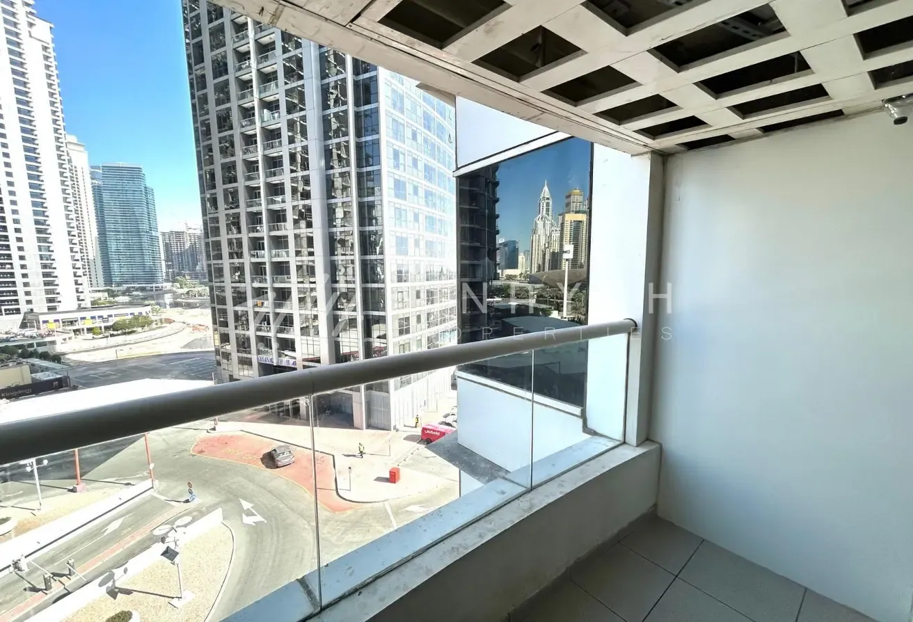 Fully Furnished | Huge Layout | Ready to move in
