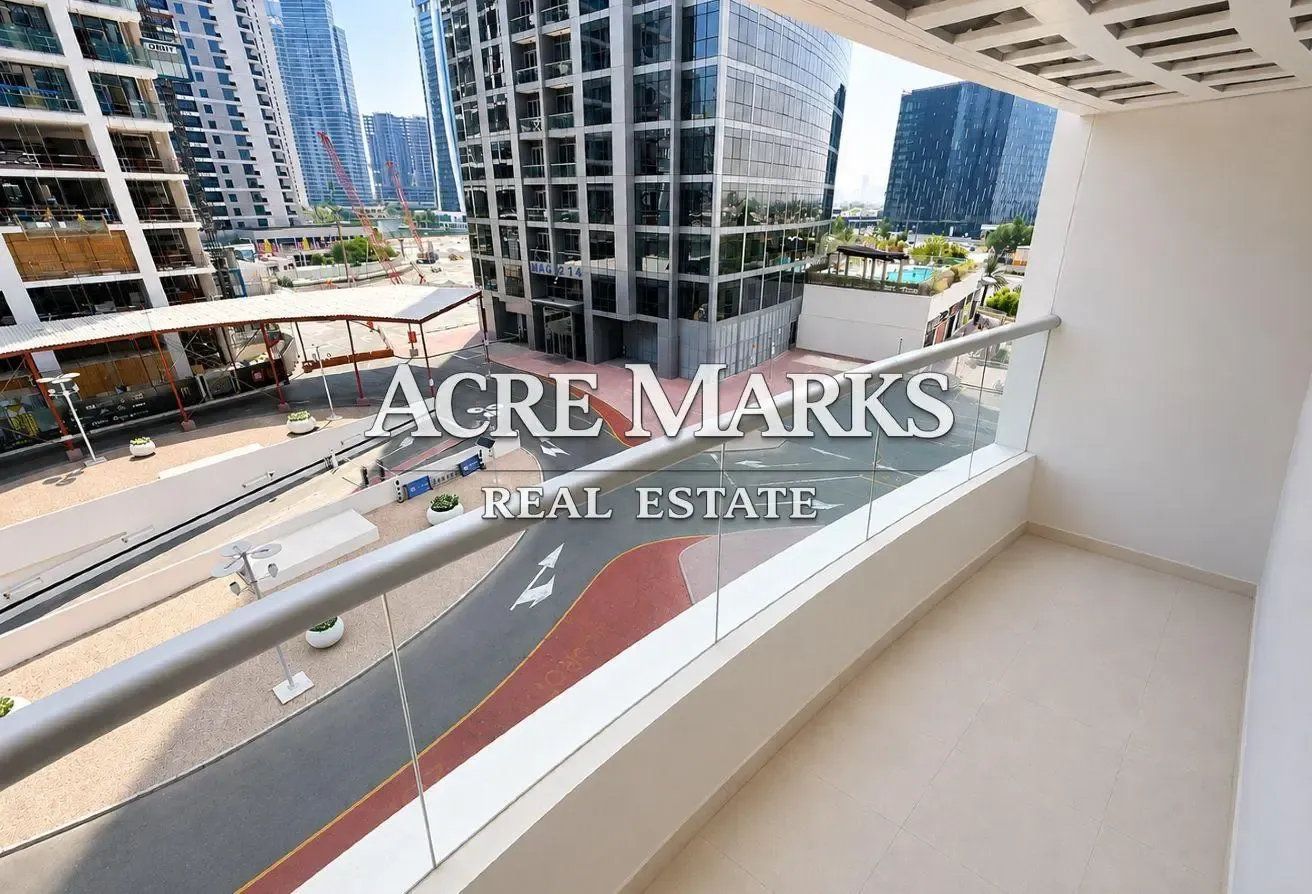 Large Studio | Fully Furnished | Balcony