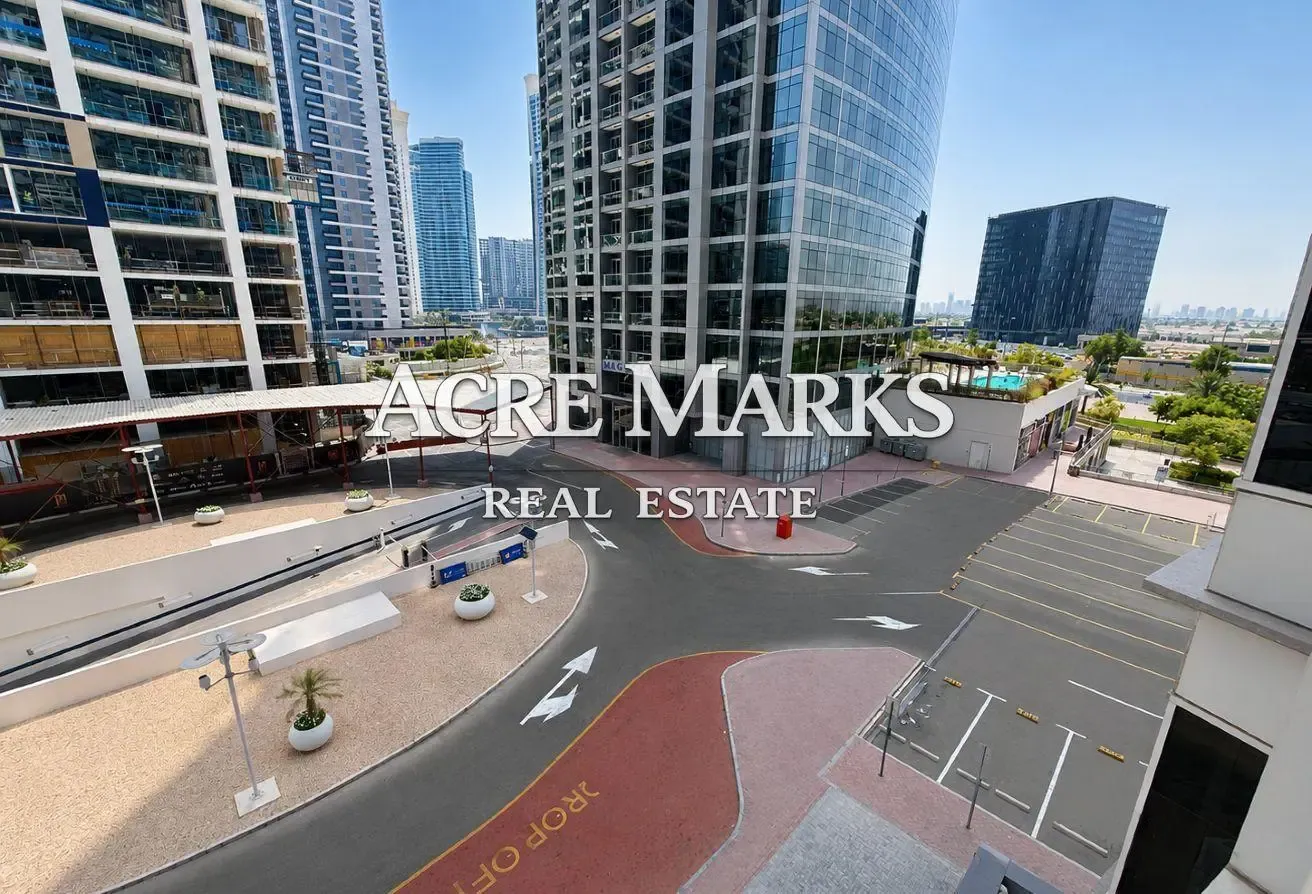 Large Studio | Fully Furnished | Balcony