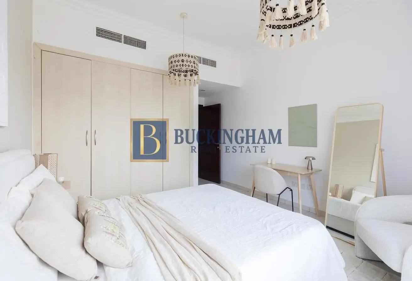 Fully Furnished | Bright 1BR | Ready to Move In