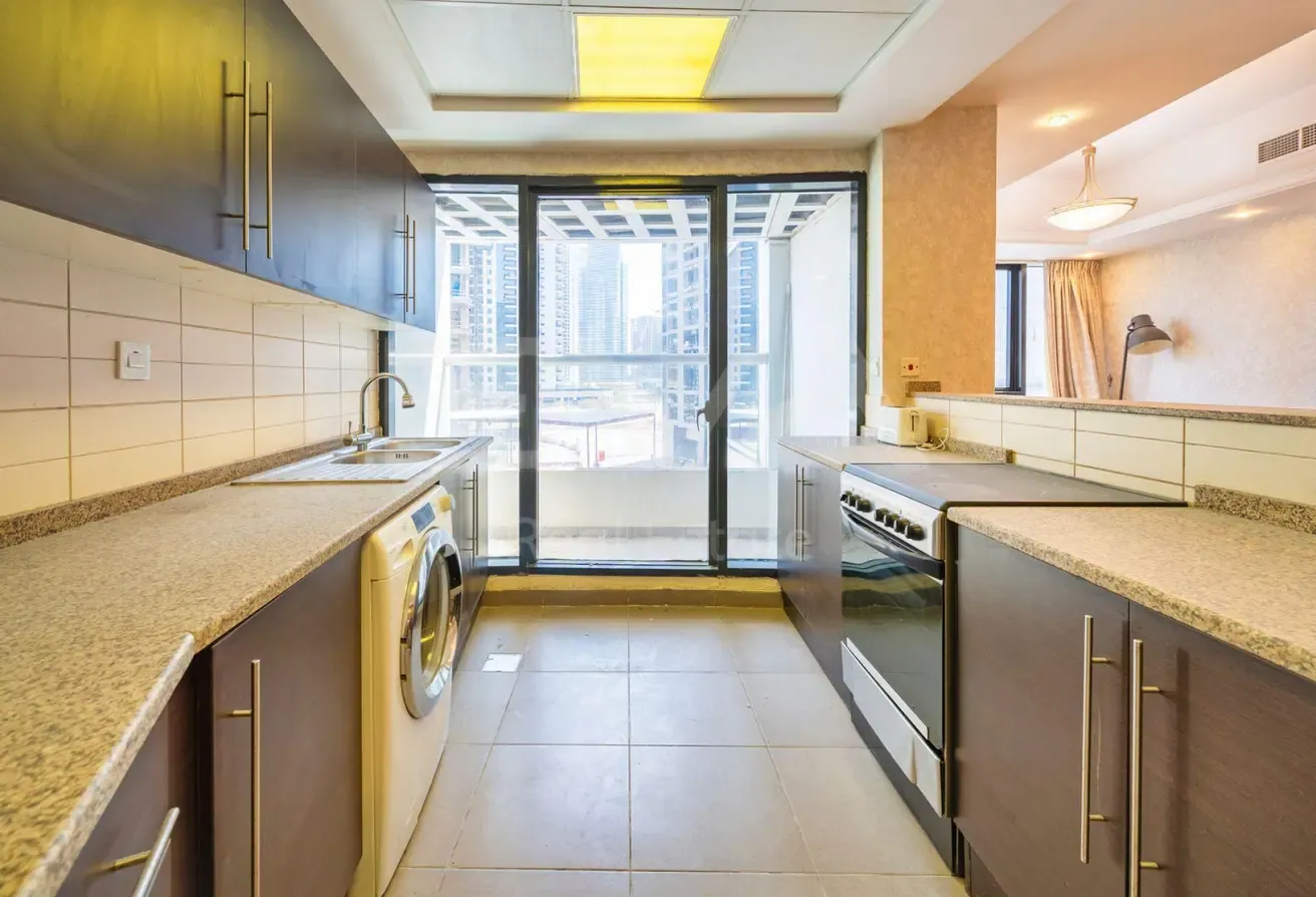 FULLY FURNISHED | COMMUNITY VIEW| READY AND VACANT