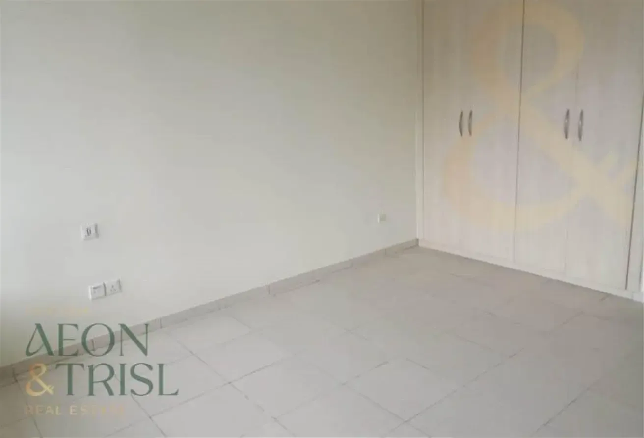Without Balcony | Furnished | Close to Metro