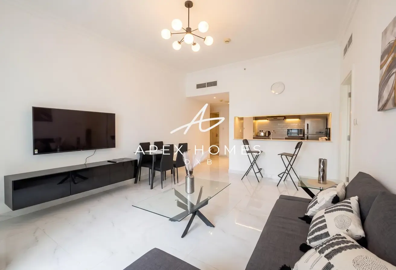 Exclusive | Corner Unit | Furnished | Near Metro