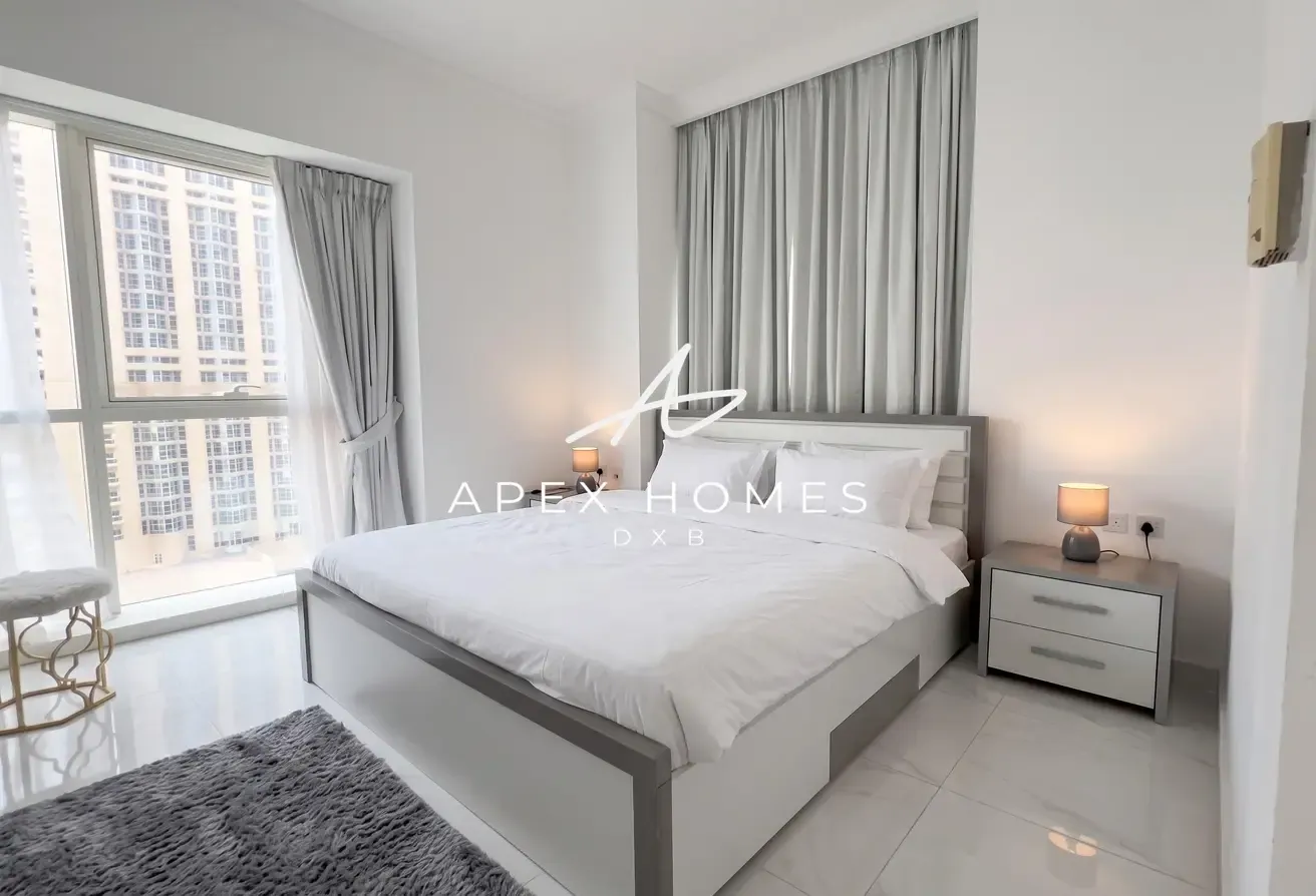 Exclusive | Corner Unit | Furnished | Near Metro