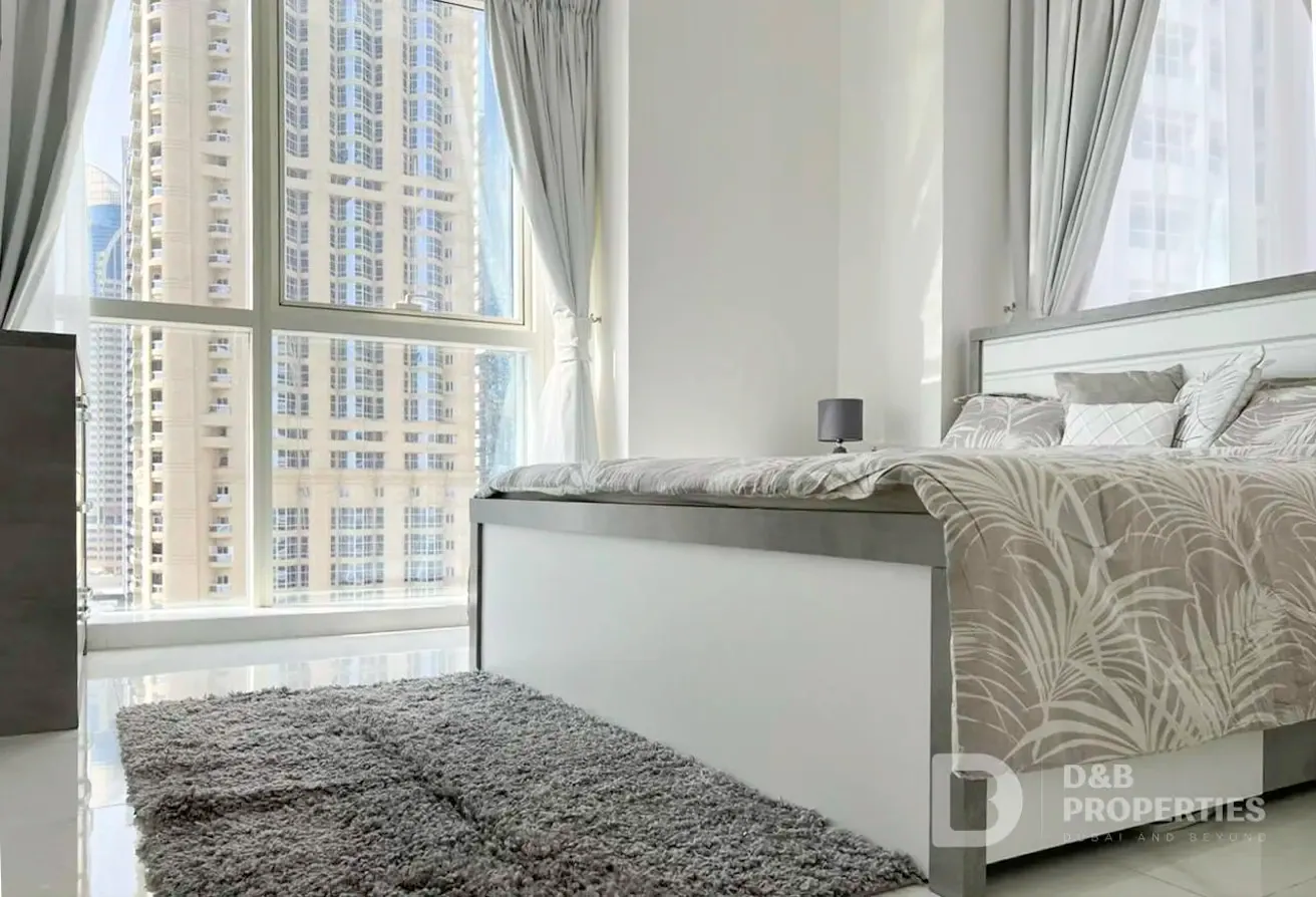 Fully Furnished | Modern Unit | Park view