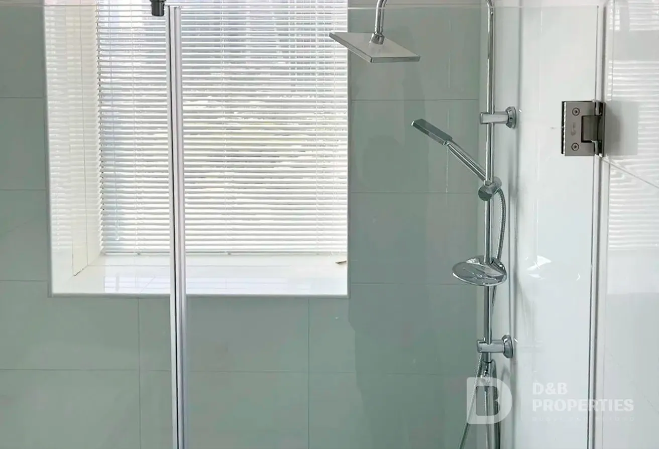 Fully Furnished | Modern Unit | Park view