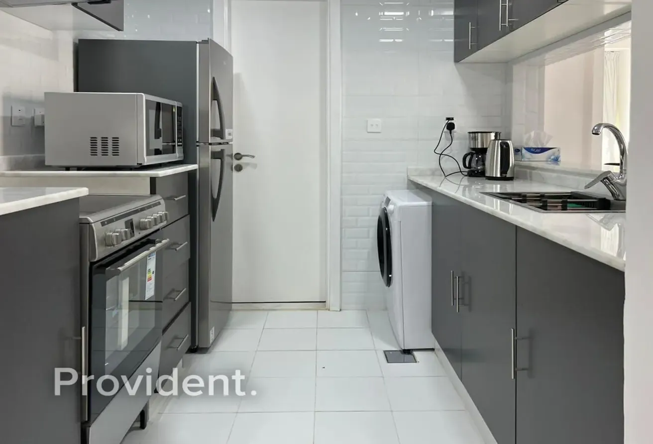 Upgraded | Fully Furnished | Park and Marina View