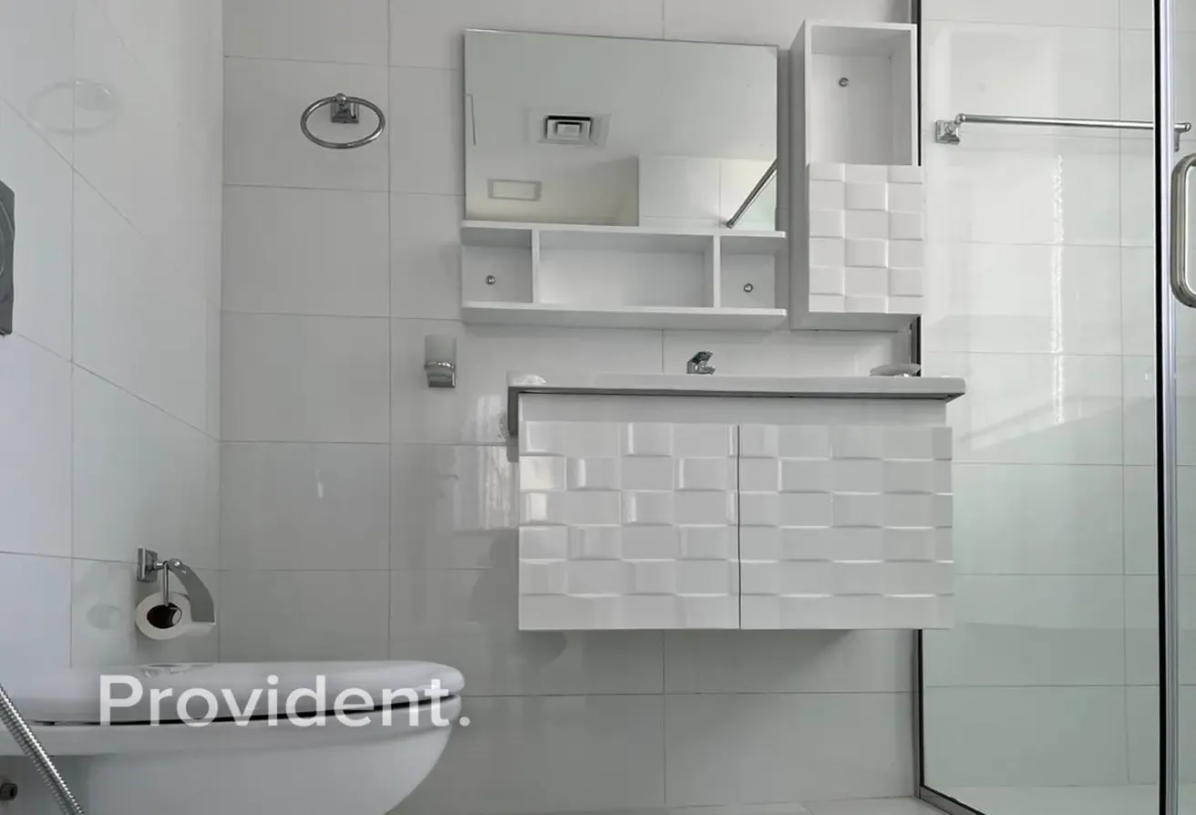Upgraded | Fully Furnished | Park and Marina View