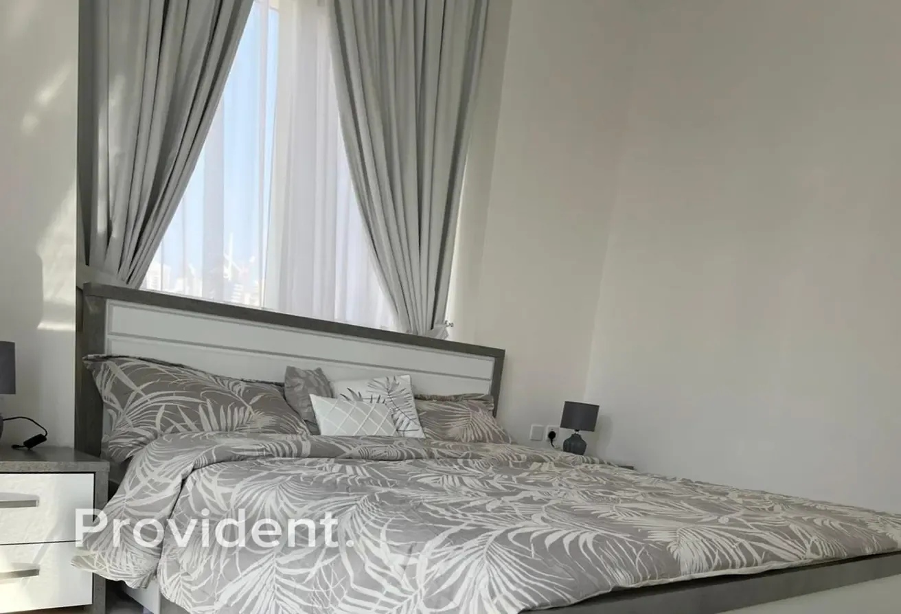Upgraded | Fully Furnished | Park and Marina View
